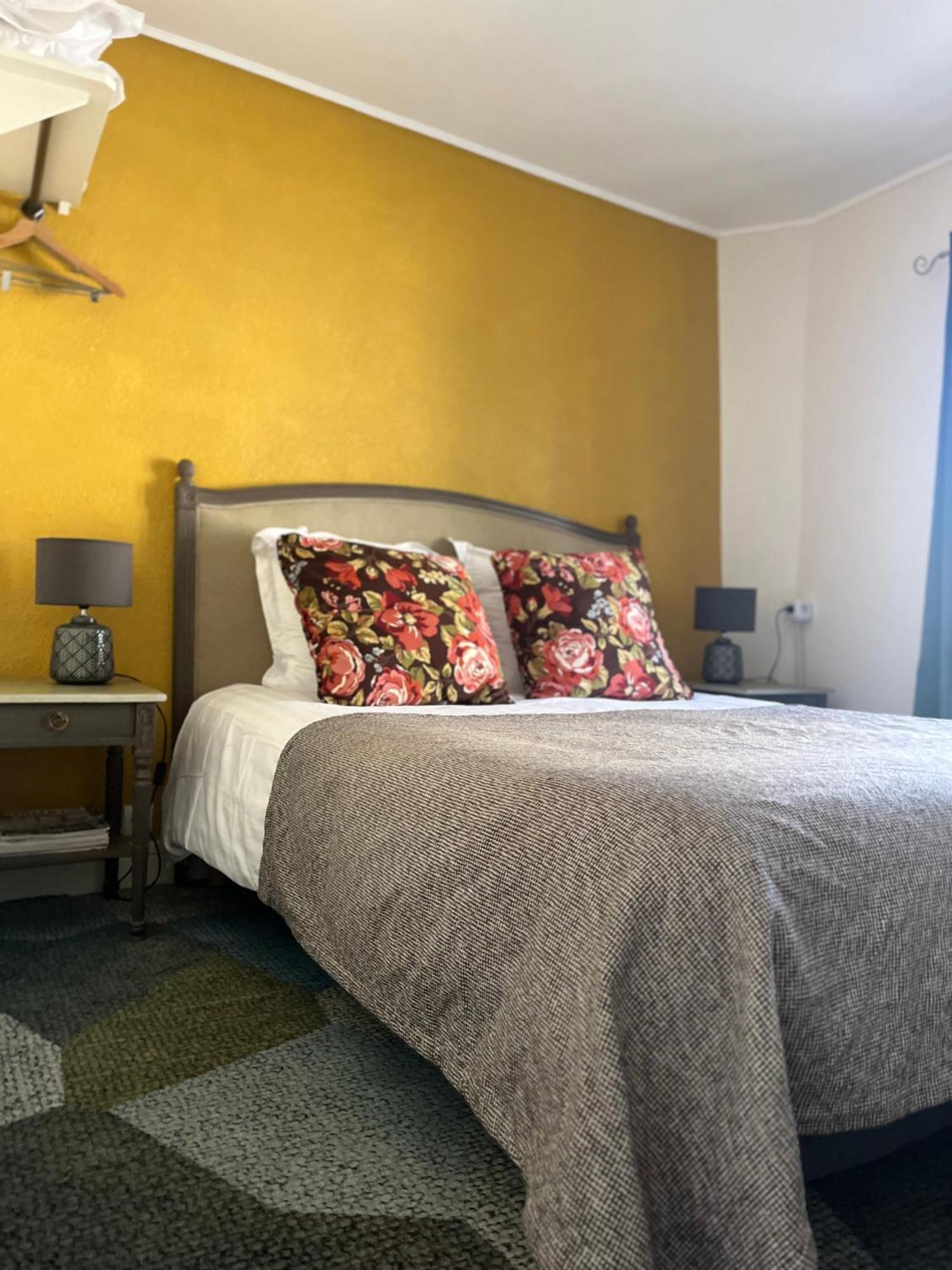 La Treille Muscate Hotell Cliousclat Exteriör bild
