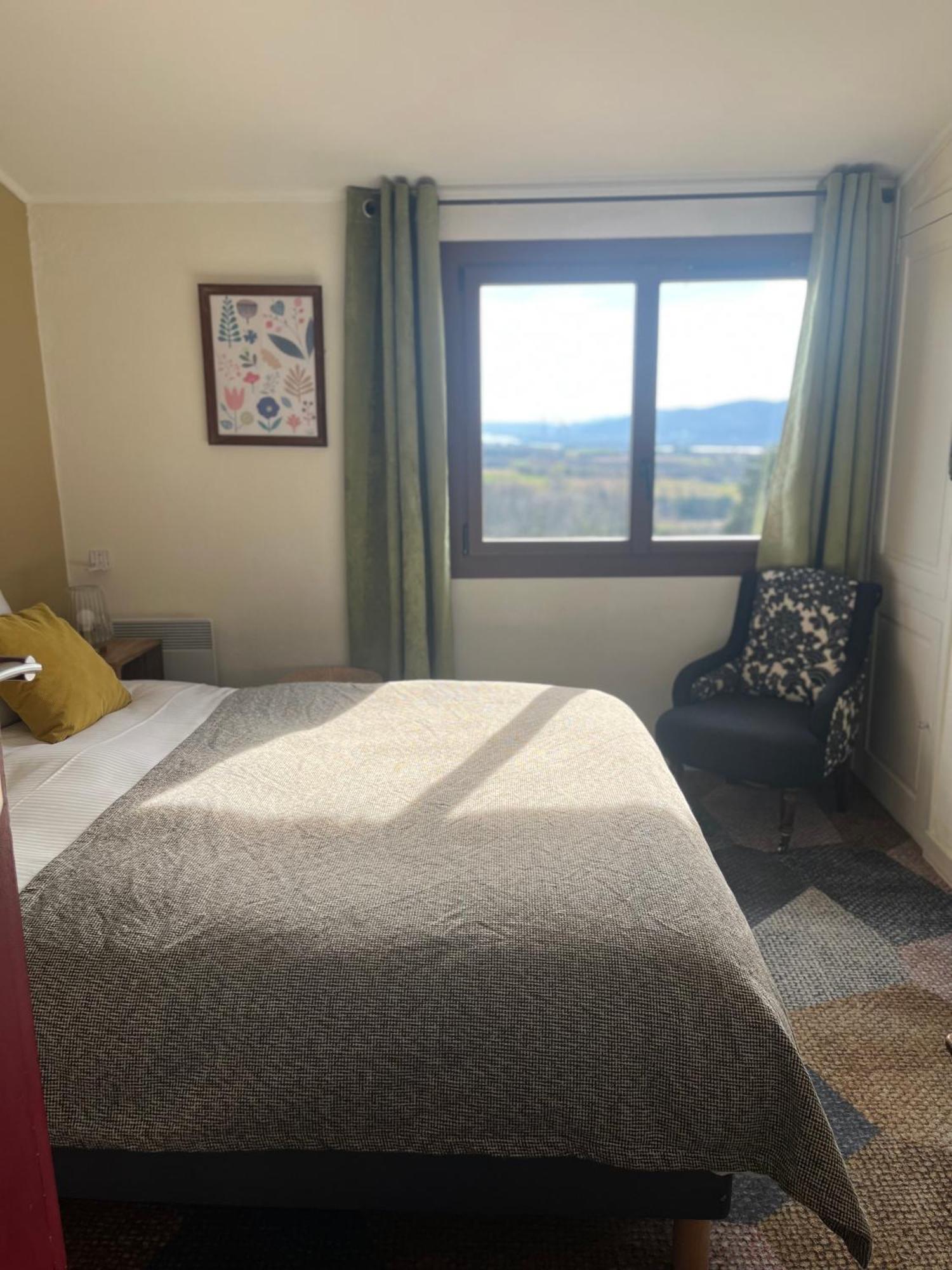 La Treille Muscate Hotell Cliousclat Exteriör bild